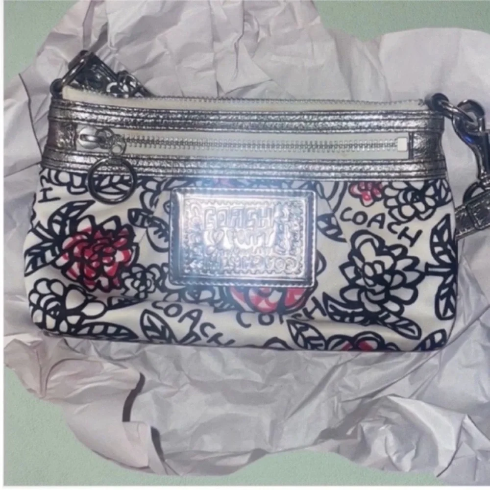 Coach Floral Print Poppy Graffiti Handbag - Picture 6 of 7